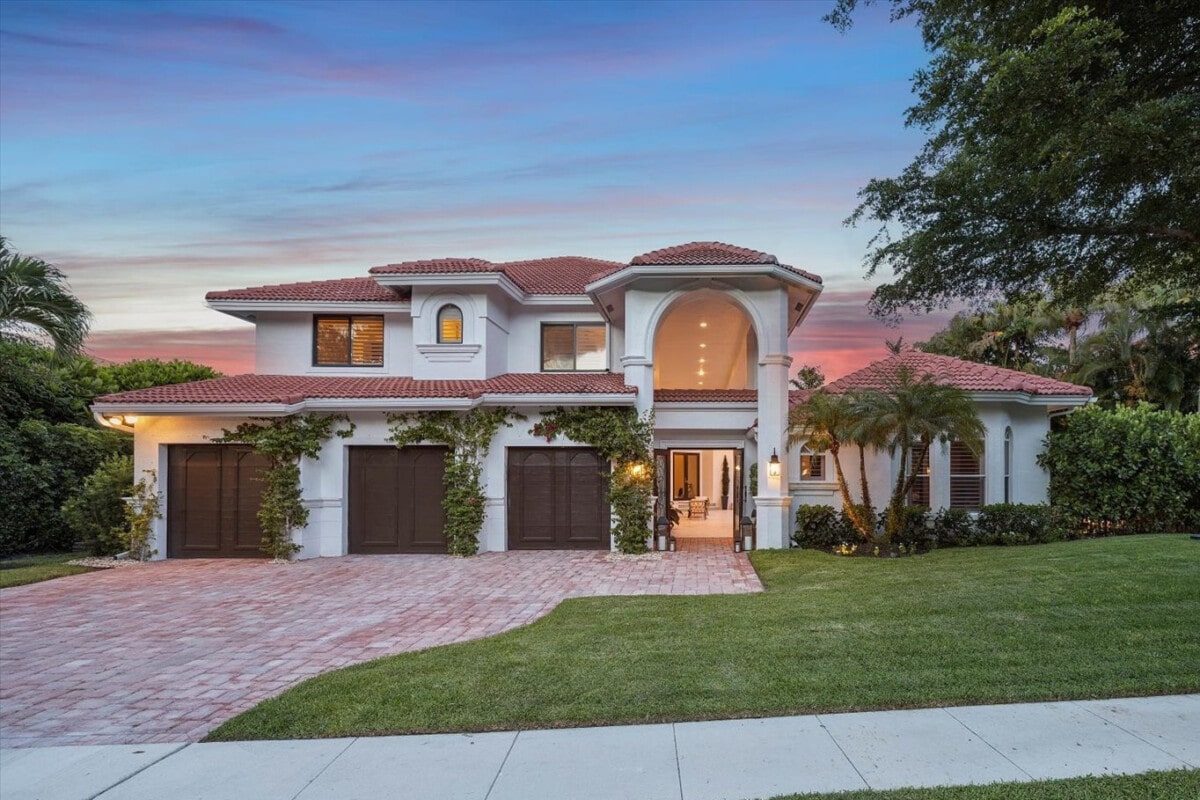 How to Prepare Your House for a Hurricane