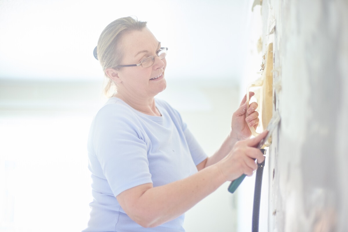 How to Remove Wallpaper – Redfin